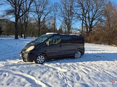 używany Renault Trafic Sprzedam 2.5dci