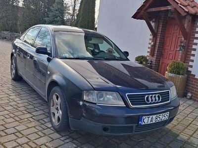 Używany Audi A6 2001 Granatowy Sedan/Limuzyna