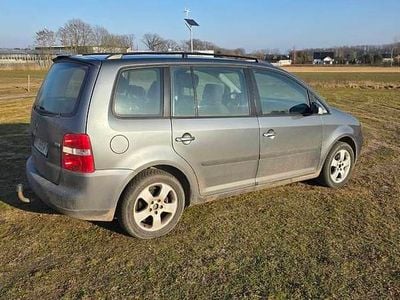 Używany 2004 VW Touran Minivan | 4550 zł (Dobra cena)