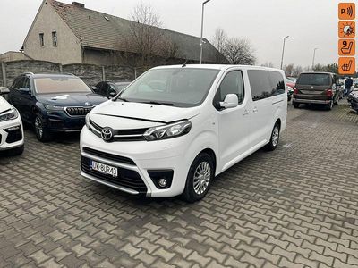 Biały Używany 2022 Toyota Proace Verso Kombi | 72 900 zł