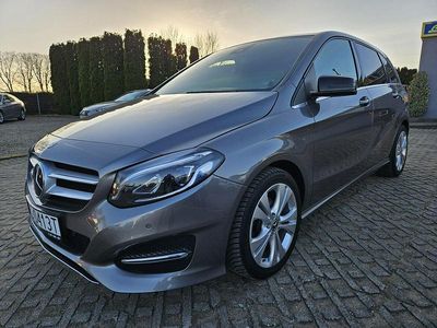 Używany Mercedes B200 156 KM (114 kW) 2018 Szary (metalik) Minivan