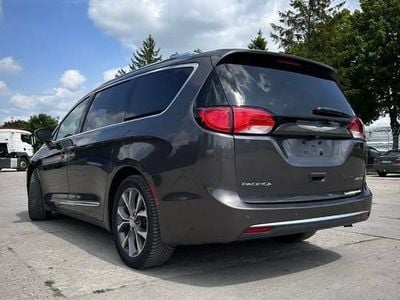 Chrysler Pacifica