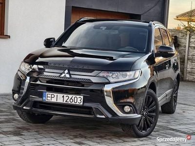 Czarny Używany 2020 Mitsubishi Outlander Edition SUV | 79 000 zł
