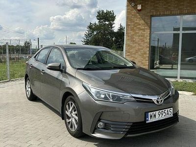 Brązowobeżowy Używany 2018 Toyota Corolla Sedan/Limuzyna | 59 400 zł (Uczciwa cena)