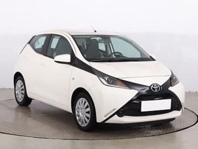 Używany Toyota Aygo 69 KM (50 kW) 2016 Biały Hatchback