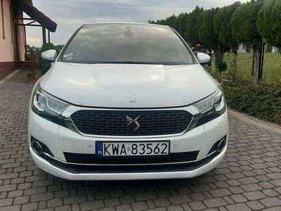Biały Używany 2015 DS Automobiles DS4 Sport Chic Hatchback | 33 700 zł
