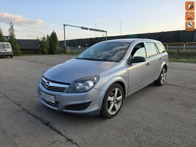 Używany Opel Astra 110 KM (80 kW) 2009 Szary (metalik, perła) Kombi