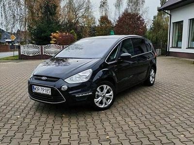 Czarny Używany 2011 Ford S-MAX Titanium Minivan | 26 900 zł (Uczciwa cena)