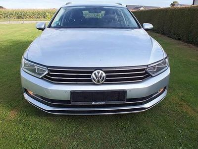 Srebrny Używany 2015 VW Passat Kombi | 45 000 zł (Uczciwa cena)