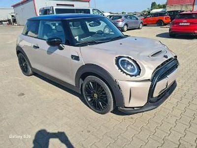 Używany Mini Cooper SE 135 kW (184 KM) 2022 Beżowy Hatchback