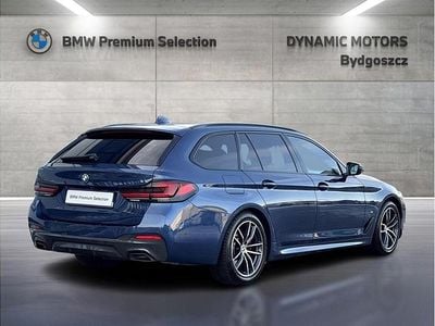 Używany BMW 530 Shadowline 252 KM (185 kW) 2021 Niebieski phytonic metalizowany Kombi