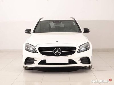 Używany Mercedes C220 2021 Biały Kombi
