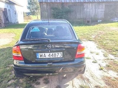 Używany Opel Astra 2003 Zielony Hatchback