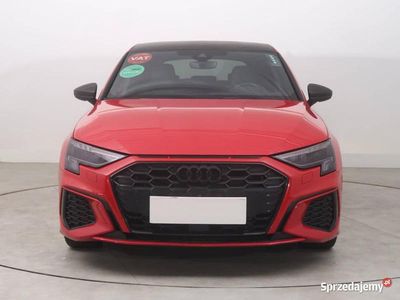 Używany Audi A3 e-tron 2022 Czerwony Hatchback