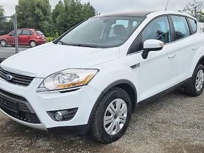 Biały Używany 2010 Ford Kuga SUV | 33 900 zł (Dość drogi)