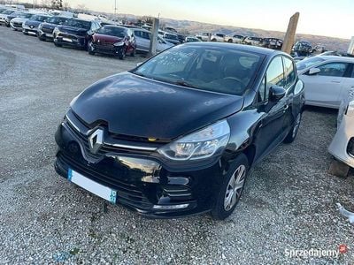 Używany Renault Clio IV 2019 Czarny Hatchback
