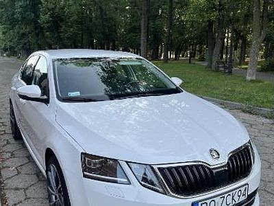 Używany Skoda Octavia Style 150 KM (110 kW) 2017 Biały Sedan/Limuzyna