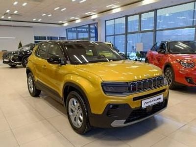 używany Jeep Avenger Wersja ALTITUDE 1.2 DCT 110KM + Czarny dach + Pakiet zimowy