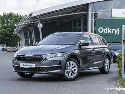Nowe Skoda Octavia Drive 2026 Szary Kombi