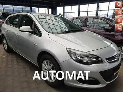 Srebrny Używany 2015 Opel Astra Kombi | 29 850 zł (Uczciwa cena)