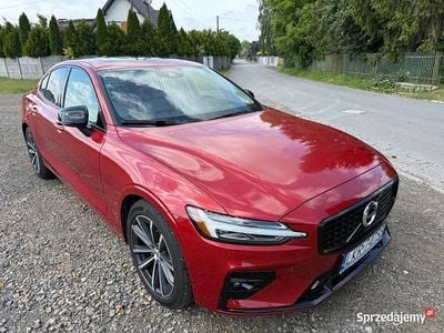 Bordowy Używany 2022 Volvo S60 Sedan/Limuzyna | 149 900 zł