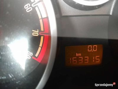 Używany Opel Corsa 90 KM (66 kW) 2009 Hatchback