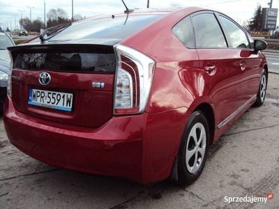 Używany Toyota Prius 2013 Czerwony Hatchback