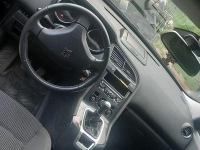 Szary Używany 2013 Peugeot 5008 Minivan | 21 800 zł (Super Cena)