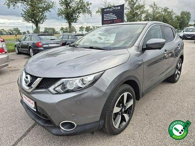 Używany Nissan Qashqai 115 KM (84 kW) 2017 Szary SUV