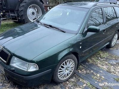 Zielony Używany 2004 Skoda Octavia Elegance Kombi | 10 300 zł (Uczciwa cena)