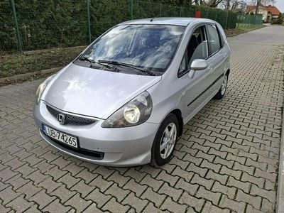 Srebrny Używany 2006 Honda Jazz Hatchback | 7500 zł (Uczciwa cena)