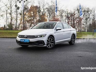 Używany VW Passat GTE 2021 Biały Sedan/Limuzyna