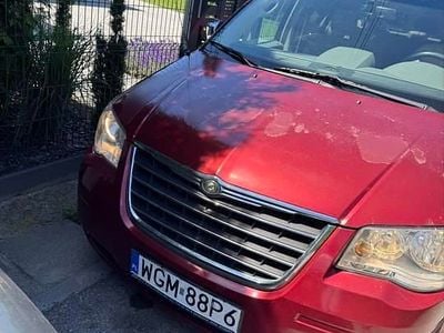 Używany Chrysler Town & Country 2009 Czerwony Minivan