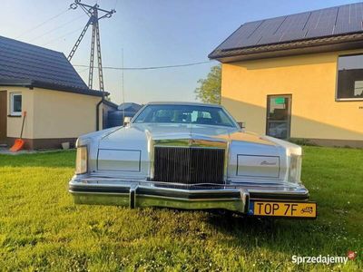 używany Lincoln Continental ContinentalV z 1976 roku, silnik 7,5 litra V8