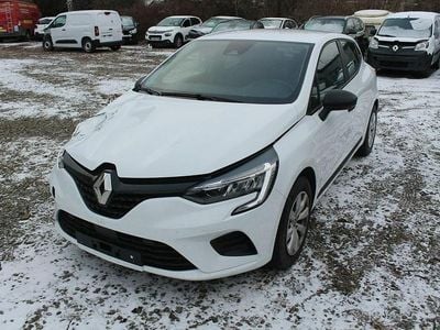Używany Renault Clio V 67 KM (49 kW) 2023 Biały Hatchback
