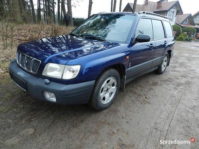 Granatowy Używany 2001 Subaru Forester SUV | 6900 zł
