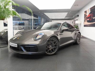 Porsche 911 Carrera