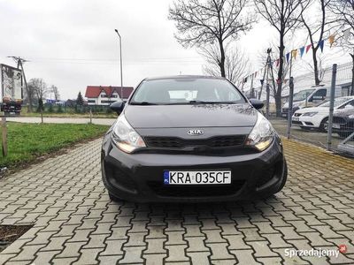 używany Kia Rio 1.2 L 2014 · 84 150 km · 1 248 cm3 · Benzyna