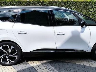 używany Renault Grand Scénic IV Pierwszy właściciel, dobrze wyposażony.