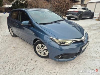 Toyota Auris Hybrid