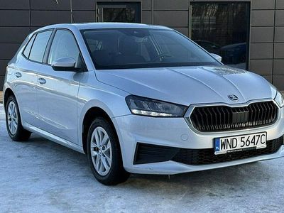 Używany Skoda Fabia Ambition 80 KM (58 kW) 2023 Srebrny (metalik) Hatchback