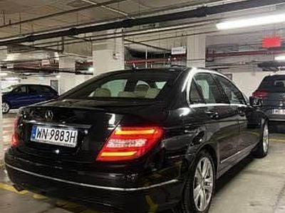 Używany Mercedes C180 2011 Czarny Sedan/Limuzyna