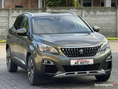 Zielony ciemny (metalik, perła) Używany 2018 Peugeot 3008 Allure SUV | 67 900 zł (Uczciwa cena)