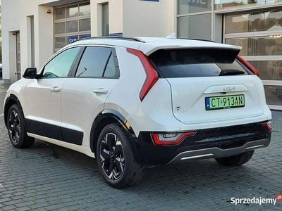 Biały (metalik) Używany 2023 Kia Niro SUV | 133 900 zł