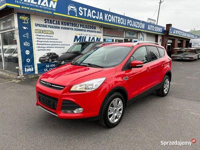 Używany Ford Kuga Trend 150 KM (110 kW) 2015 Czerwony SUV