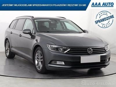 Używany VW Passat 120 KM (88 kW) 2017 Szary