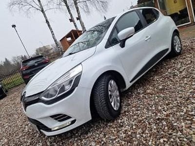 Używany Renault Clio IV 73 KM (53 kW) 2016 Biały Hatchback