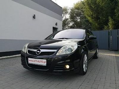 Używany Opel Vectra 230 KM (169 kW) 2005 Czarny (metalik) Sedan/Limuzyna