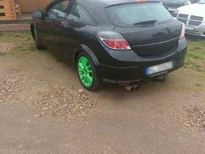 Używany Opel Astra 2009 Czarny Coupe