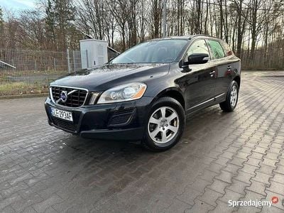 Czarny Używany 2010 Volvo XC60 SUV | 35 900 zł